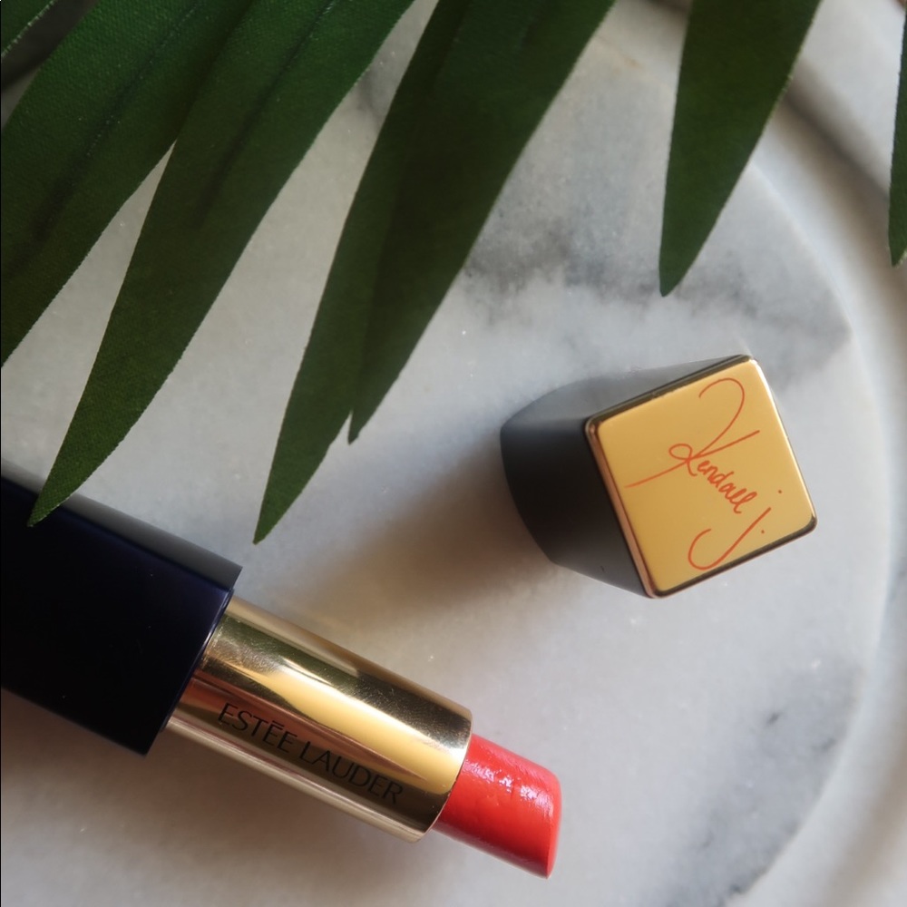 Estée Lauder x Kendall Jenner “Restless” LE